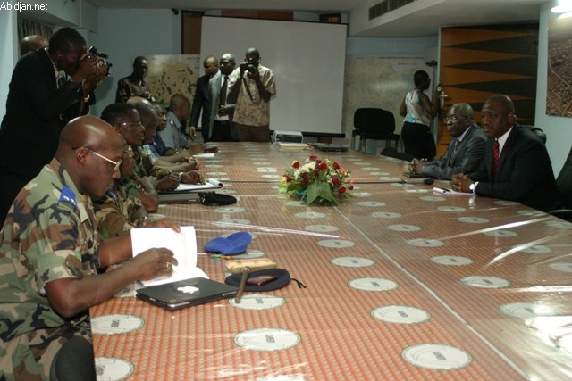 Sécurisation de la population, fluidité routière, nouvelle armée/ Hamed Bakayoko et Paul Koffi Koffi instruisent les Généraux des Frci